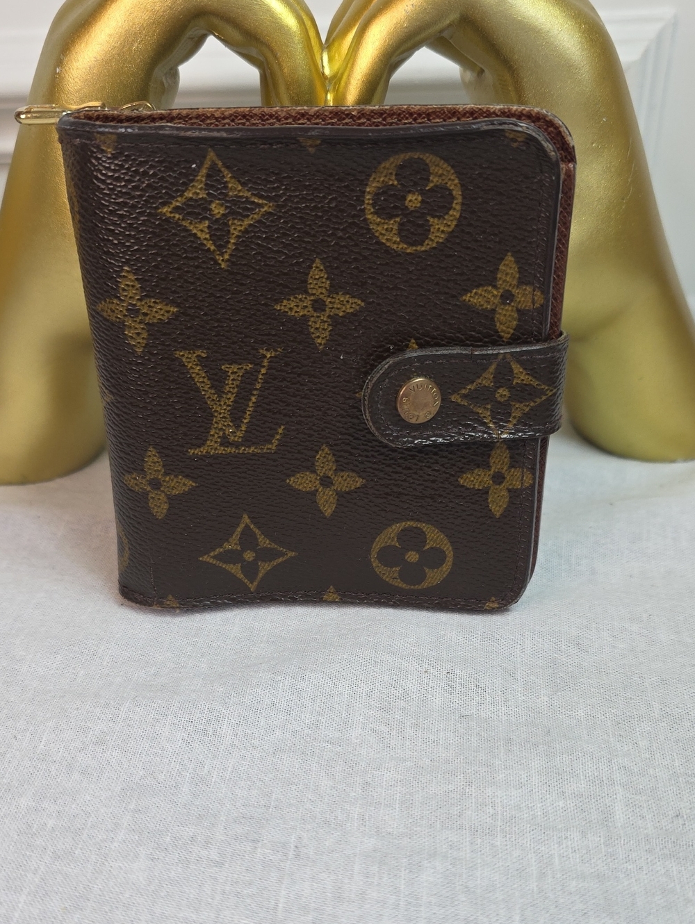 Louis Vuitton Compact Zippe  Signature Monogram Canvas Bifold Wallet